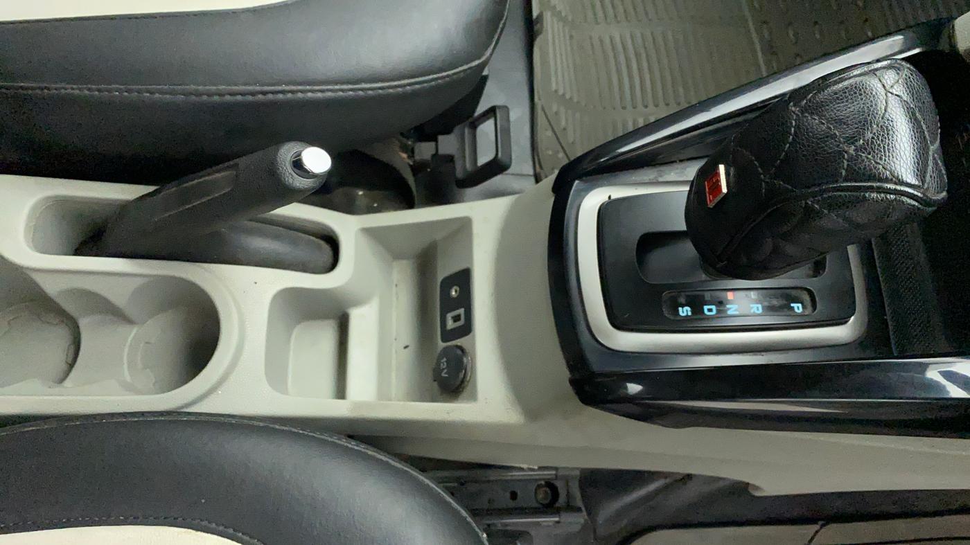 2014 Ford Ecosport 1.5 TITANIUM TI VCT AT, Petrol, Automatic, 48,892 km, Gear Lever
