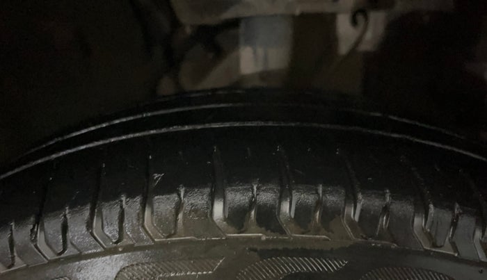 2021 Tata ALTROZ XE PETROL, Petrol, Manual, 19,734 km, Left Front Tyre Tread