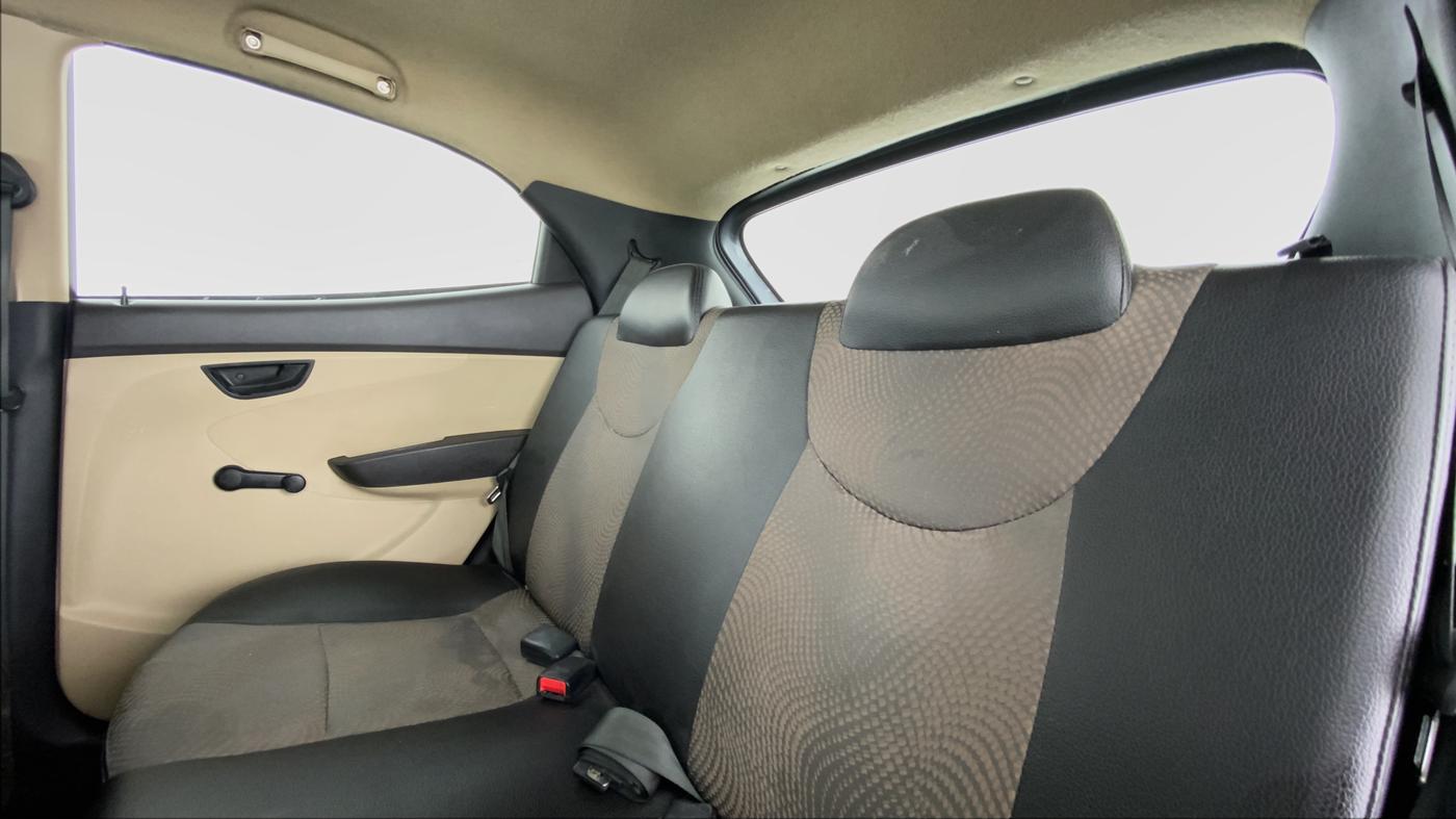 2014 Hyundai Eon MAGNA PLUS, Petrol, Manual, 47,296 km, Right Side Rear Door Cabin