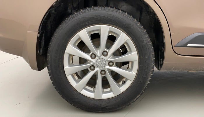 2013 Maruti Ertiga ZDI, Diesel, Manual, 31,944 km, Right Rear Wheel