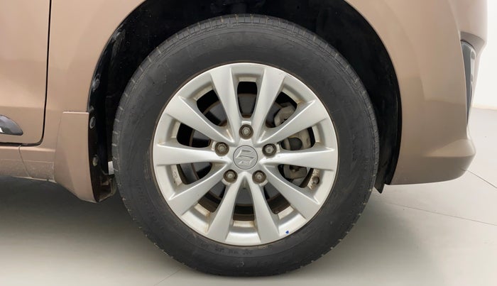 2013 Maruti Ertiga ZDI, Diesel, Manual, 31,944 km, Right Front Wheel