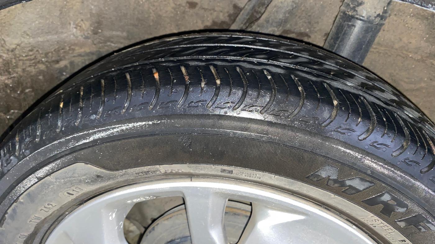 2020 Honda Amaze 1.2L I-VTEC VX CVT, Petrol, Automatic, 29,810 km, Left Rear Tyre Tread