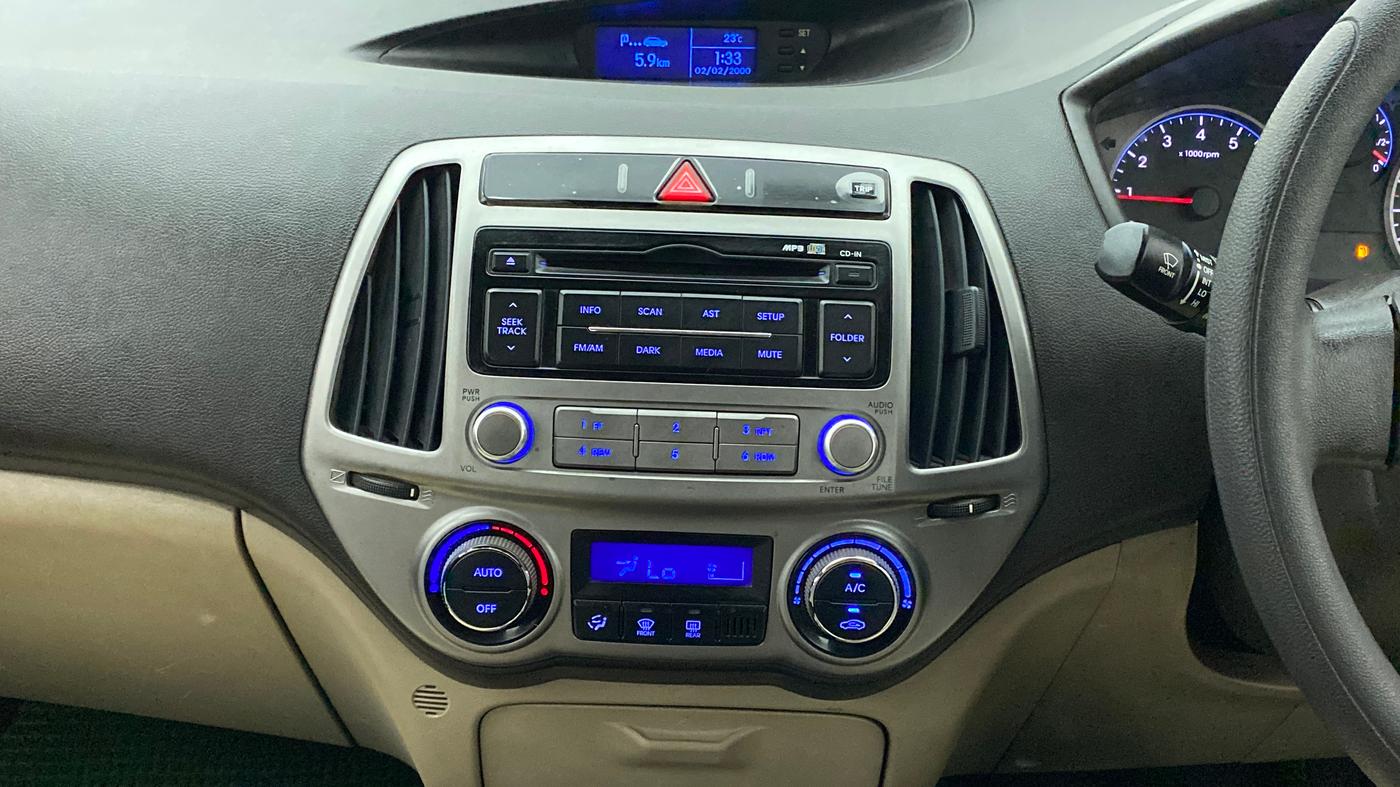 2012 Hyundai i20 MAGNA O 1.2, Petrol, Manual, 64,136 km, Air Conditioner