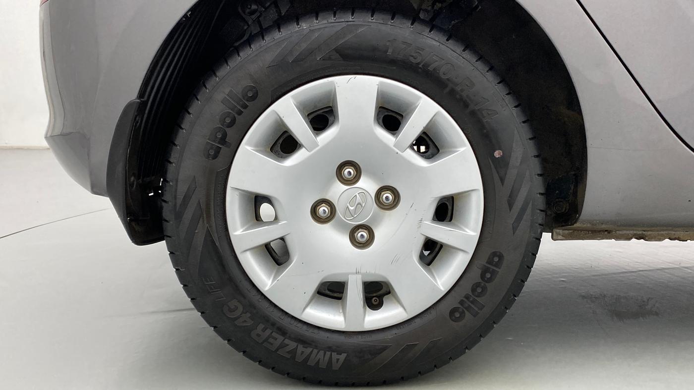 2012 Hyundai i20 MAGNA O 1.2, Petrol, Manual, 64,136 km, Right Rear Wheel