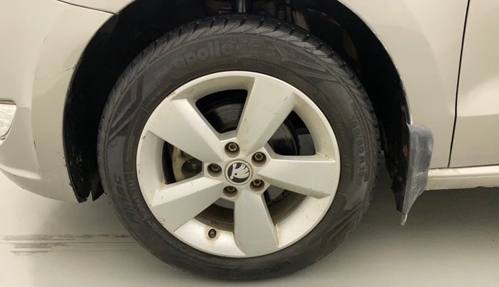 2016 Skoda Rapid AMBITION 1.6 MPI MT, Petrol, Manual, 20,804 km, Left Front Wheel