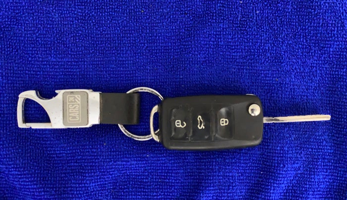 2016 Skoda Rapid AMBITION 1.6 MPI MT, Petrol, Manual, 20,804 km, Key Close Up