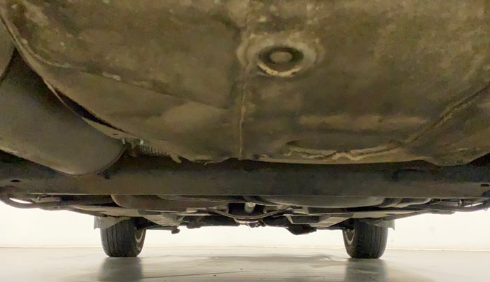 2016 Skoda Rapid AMBITION 1.6 MPI MT, Petrol, Manual, 20,804 km, Rear Underbody