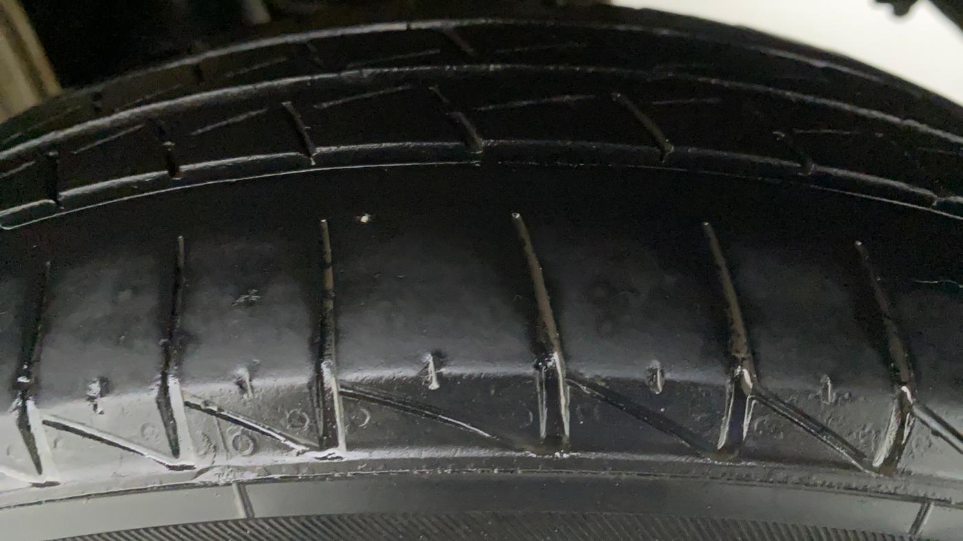 2020 Maruti Alto VXI PLUS, Petrol, Manual, 22,027 km, Left Front Tyre Tread