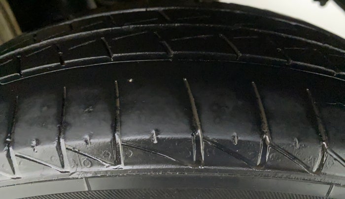 2020 Maruti Alto VXI PLUS, Petrol, Manual, 22,027 km, Left Front Tyre Tread