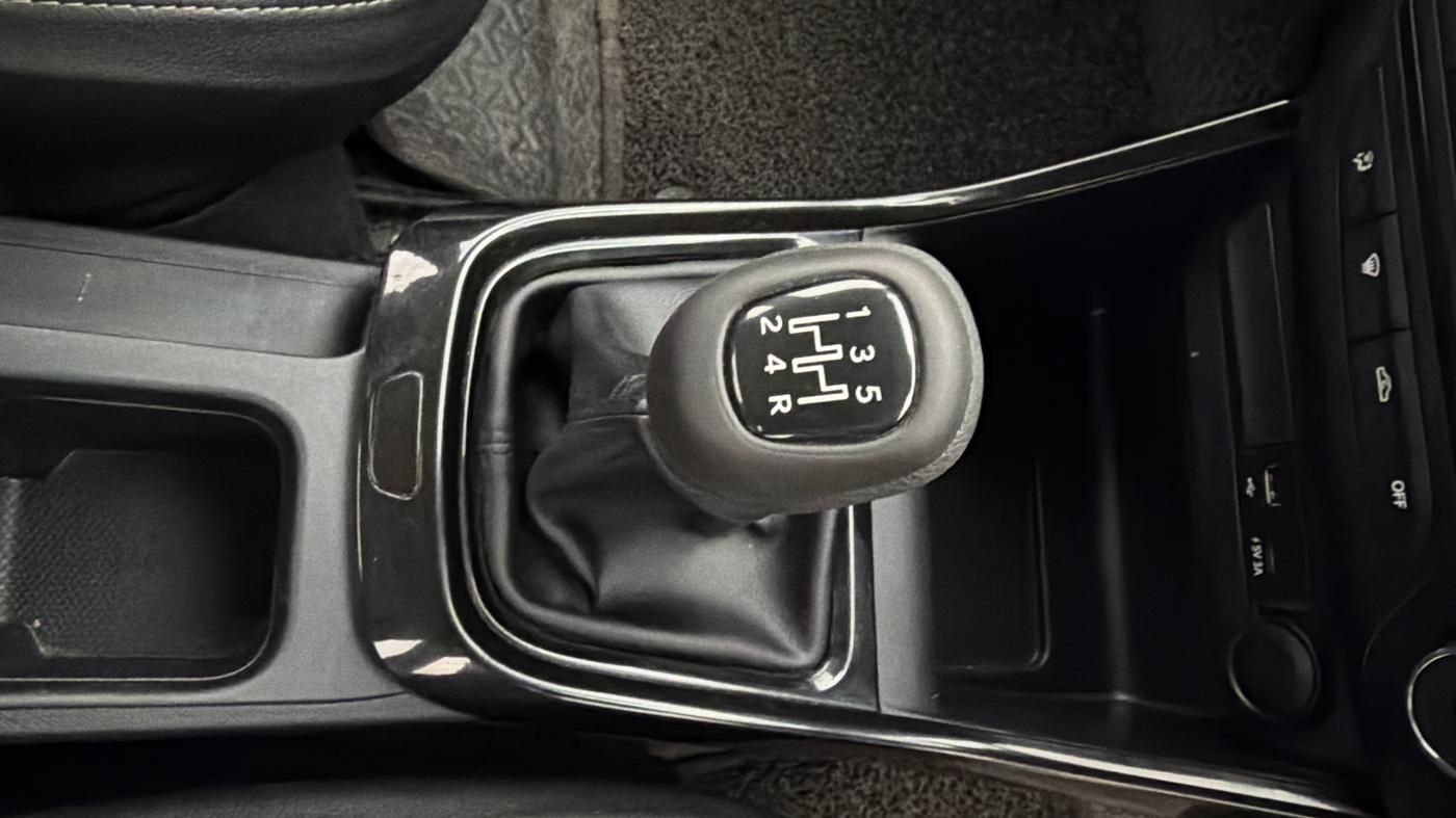 2024 Tata PUNCH Adventure (S), Petrol, Manual, 26,670 km, Gear Lever