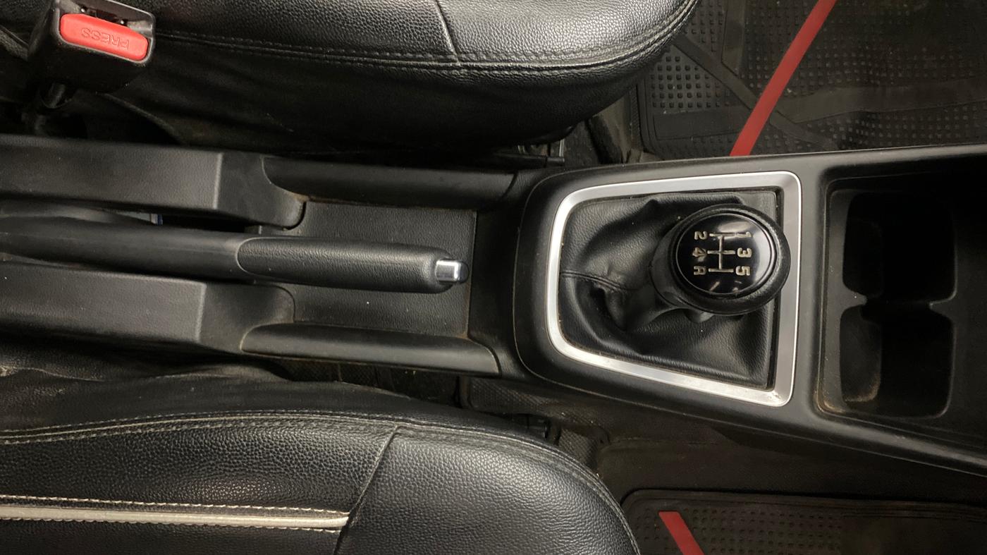2021 Maruti Swift VXI, Petrol, Manual, 55,990 km, Gear Lever