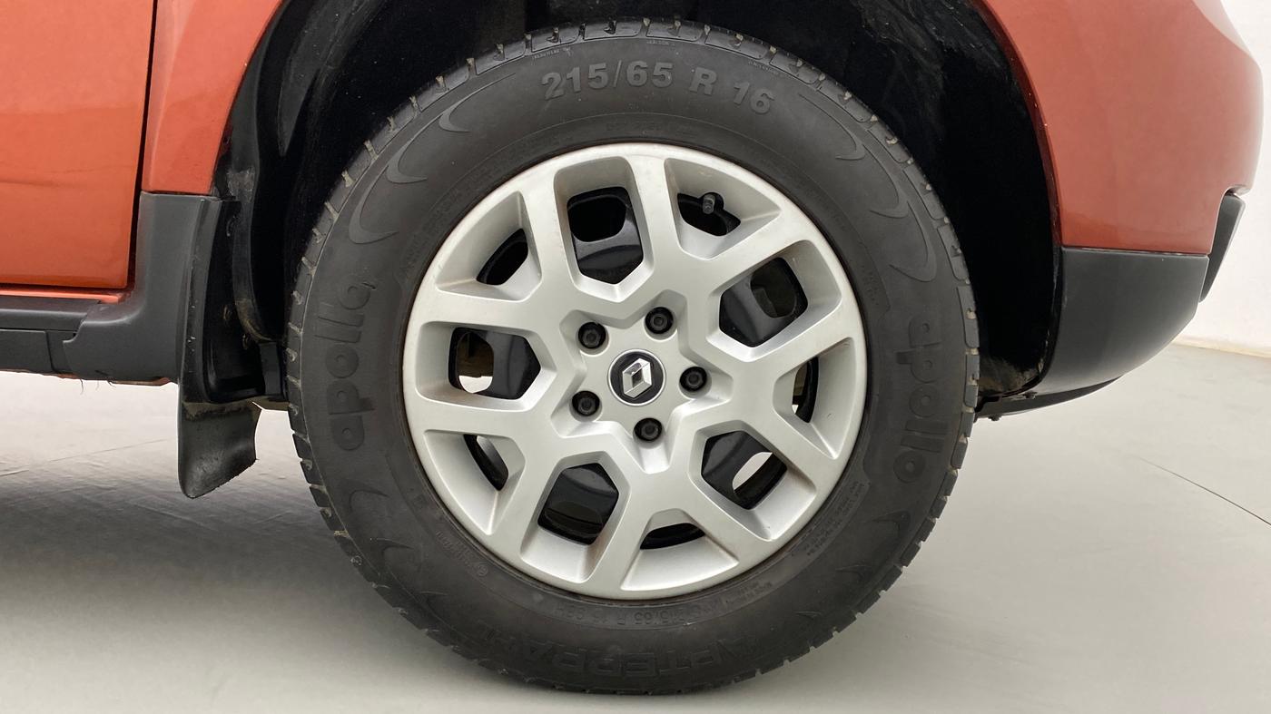 2016 Renault Duster RXL PETROL 104, Petrol, Manual, 51,333 km, Right Front Wheel