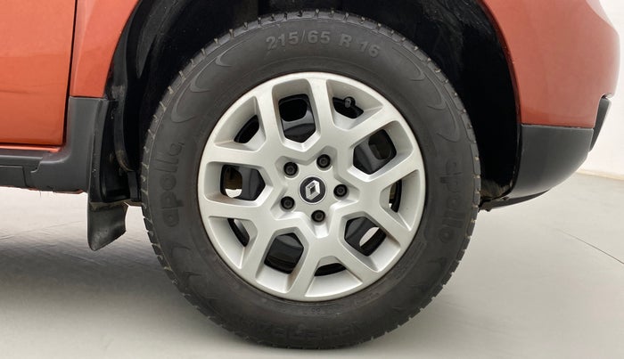 2016 Renault Duster RXL PETROL 104, Petrol, Manual, 51,333 km, Right Front Wheel