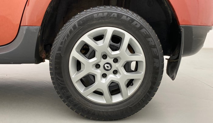2016 Renault Duster RXL PETROL 104, Petrol, Manual, 51,333 km, Left Rear Wheel