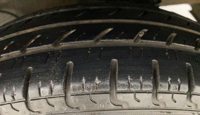 2019 Hyundai NEW SANTRO MAGNA AMT, Petrol, Automatic, 62,611 km, Left Rear Tyre Tread