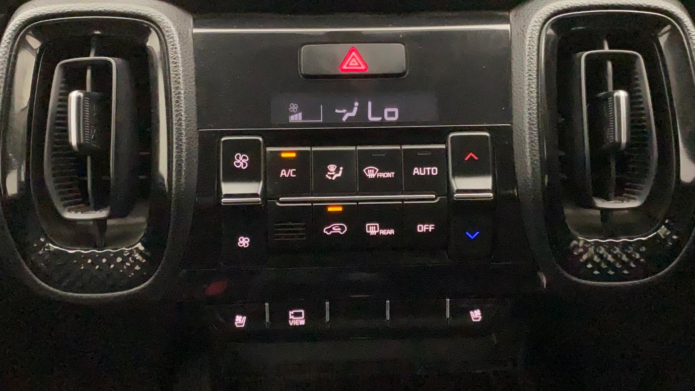 2020 KIA SONET GTX PLUS 1.0 IMT, Petrol, Manual, 31,188 km, Automatic Climate Control