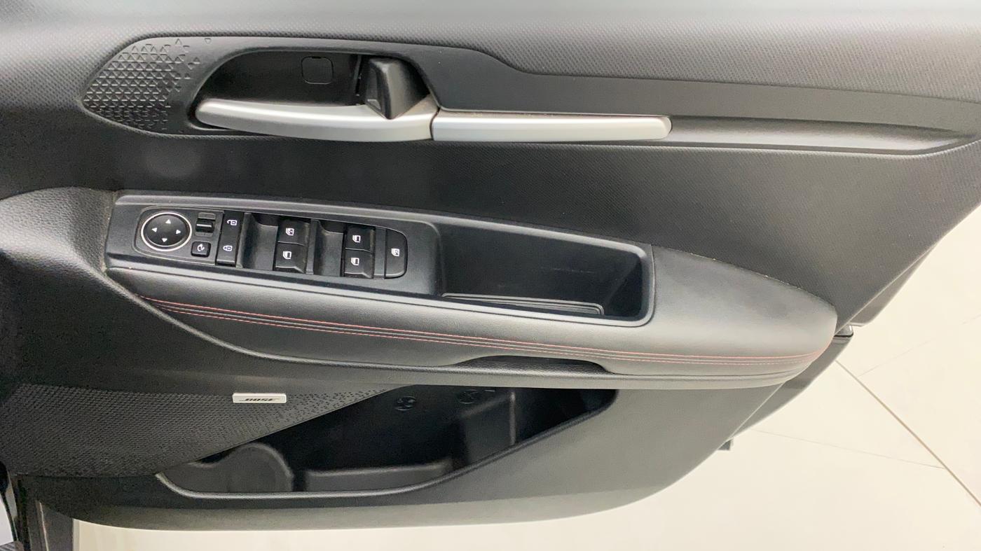 2020 KIA SONET GTX PLUS 1.0 IMT, Petrol, Manual, 31,188 km, Driver Side Door Panels Control