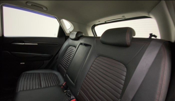 2020 KIA SONET GTX PLUS 1.0 IMT, Petrol, Manual, 31,188 km, Right Side Rear Door Cabin