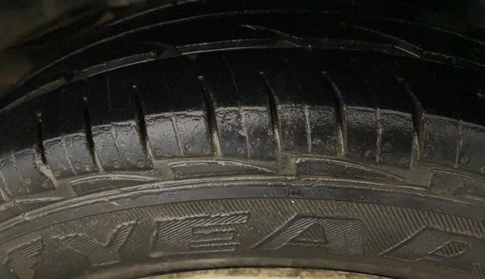 2015 Hyundai Eon ERA +, Petrol, Manual, 22,272 km, Left Rear Tyre Tread