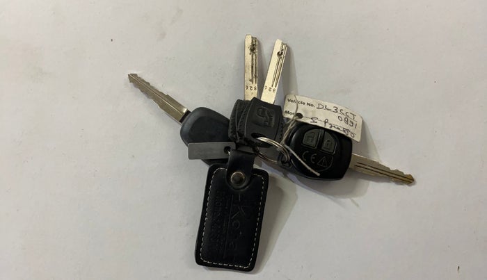 2020 Maruti S PRESSO VXI+, Petrol, Manual, 55,681 km, Key Close Up