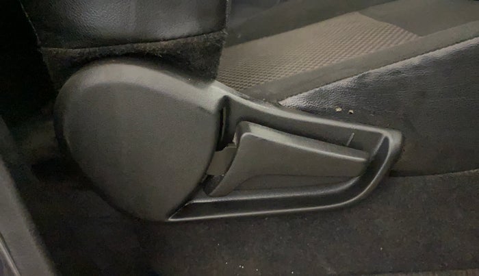 2020 Maruti S PRESSO VXI+, Petrol, Manual, 55,681 km, Driver Side Adjustment Panel