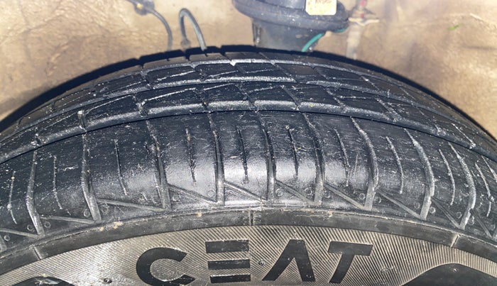 2021 Maruti Alto VXI, Petrol, Manual, 8,685 km, Left Front Tyre Tread