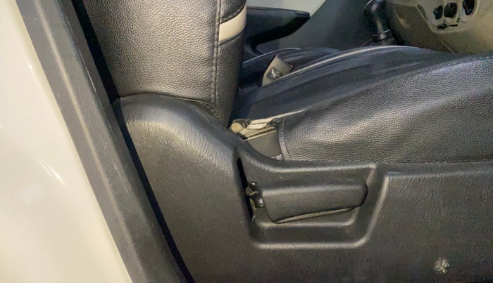 2021 Maruti Alto VXI, Petrol, Manual, 8,685 km, Driver Side Adjustment Panel