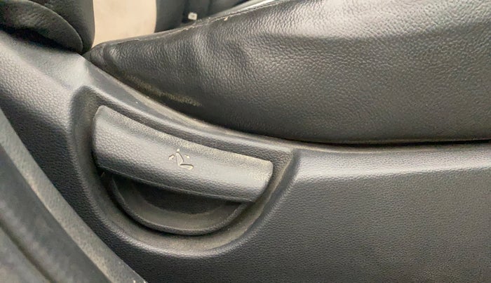 2018 Hyundai Grand i10 MAGNA 1.2 KAPPA VTVT, Petrol, Manual, 56,915 km, Driver Side Adjustment Panel