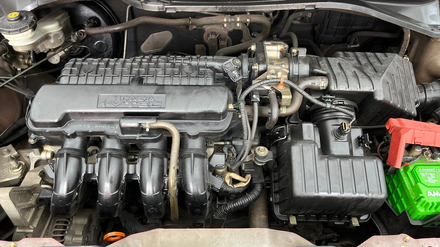 2015 Honda Brio VX AT, Petrol, Automatic, 62,075 km, Engine View
