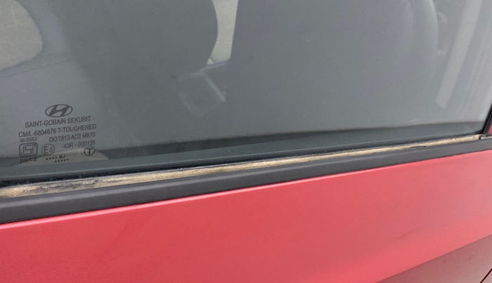 2019 Hyundai Grand i10 SPORTZ 1.2 KAPPA VTVT, Petrol, Manual, 14,163 km, Right rear door - Weather strip has minor damage