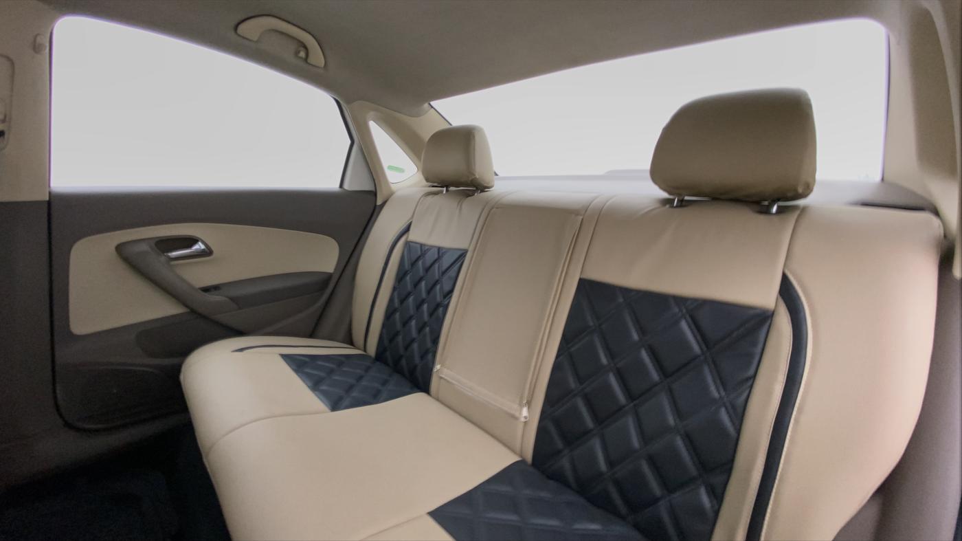2016 Skoda Rapid 1.5 ACTIVE TDI MT, Diesel, Manual, 1,01,804 km, Right Side Door Cabin View