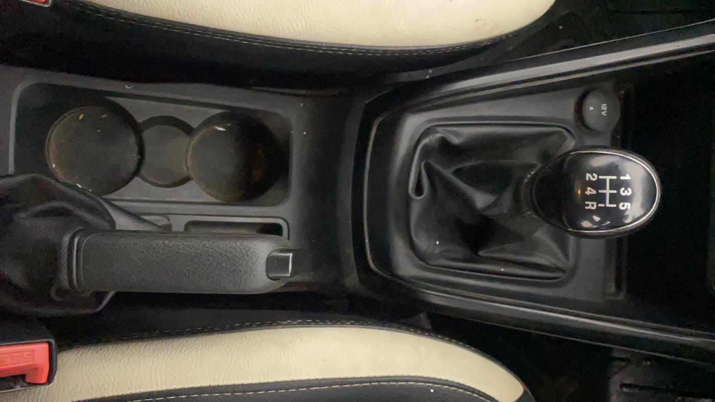 2019 Ford Ecosport TREND 1.5L PETROL, Petrol, Manual, 76,485 km, Gear Lever