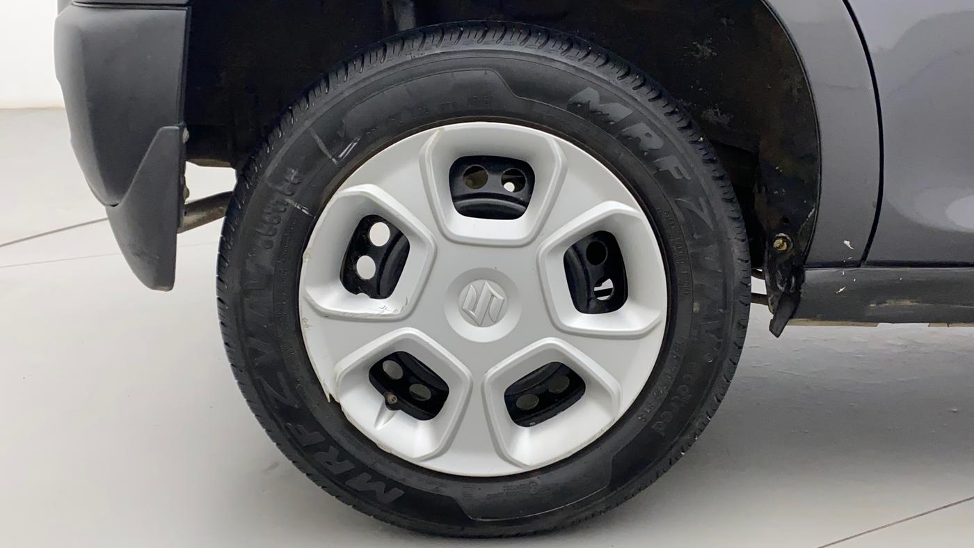 2021 Maruti S PRESSO VXI, Petrol, Manual, 13,458 km, Right Rear Wheel