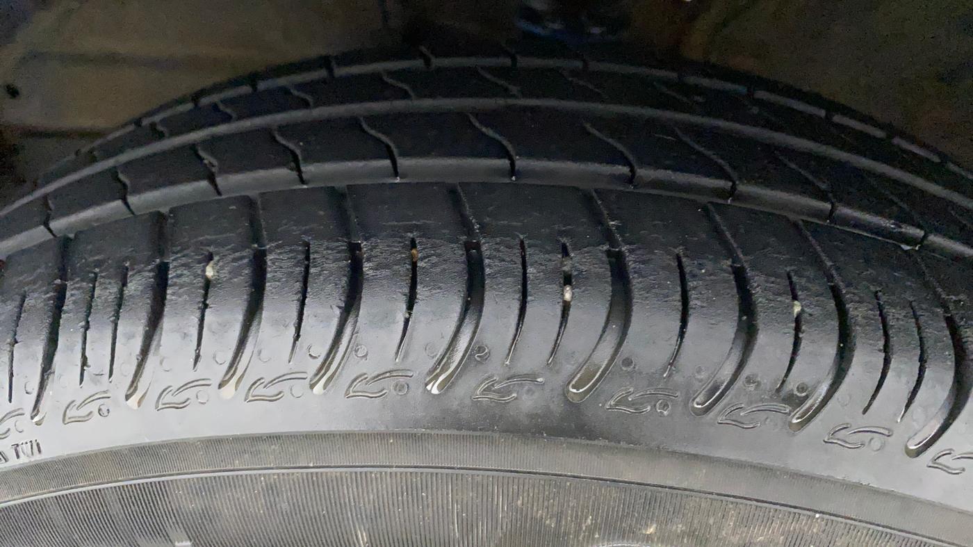 2021 Maruti S PRESSO VXI, Petrol, Manual, 13,458 km, Left Front Tyre Tread