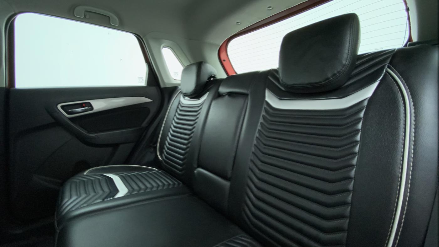 2017 Maruti Vitara Brezza ZDI, Diesel, Manual, 70,483 km, Right Side Rear Door Cabin