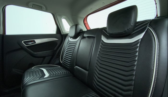 2017 Maruti Vitara Brezza ZDI, Diesel, Manual, 70,483 km, Right Side Rear Door Cabin