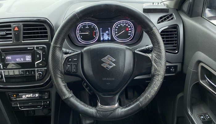 2017 Maruti Vitara Brezza ZDI, Diesel, Manual, 70,483 km, Steering Wheel Close Up
