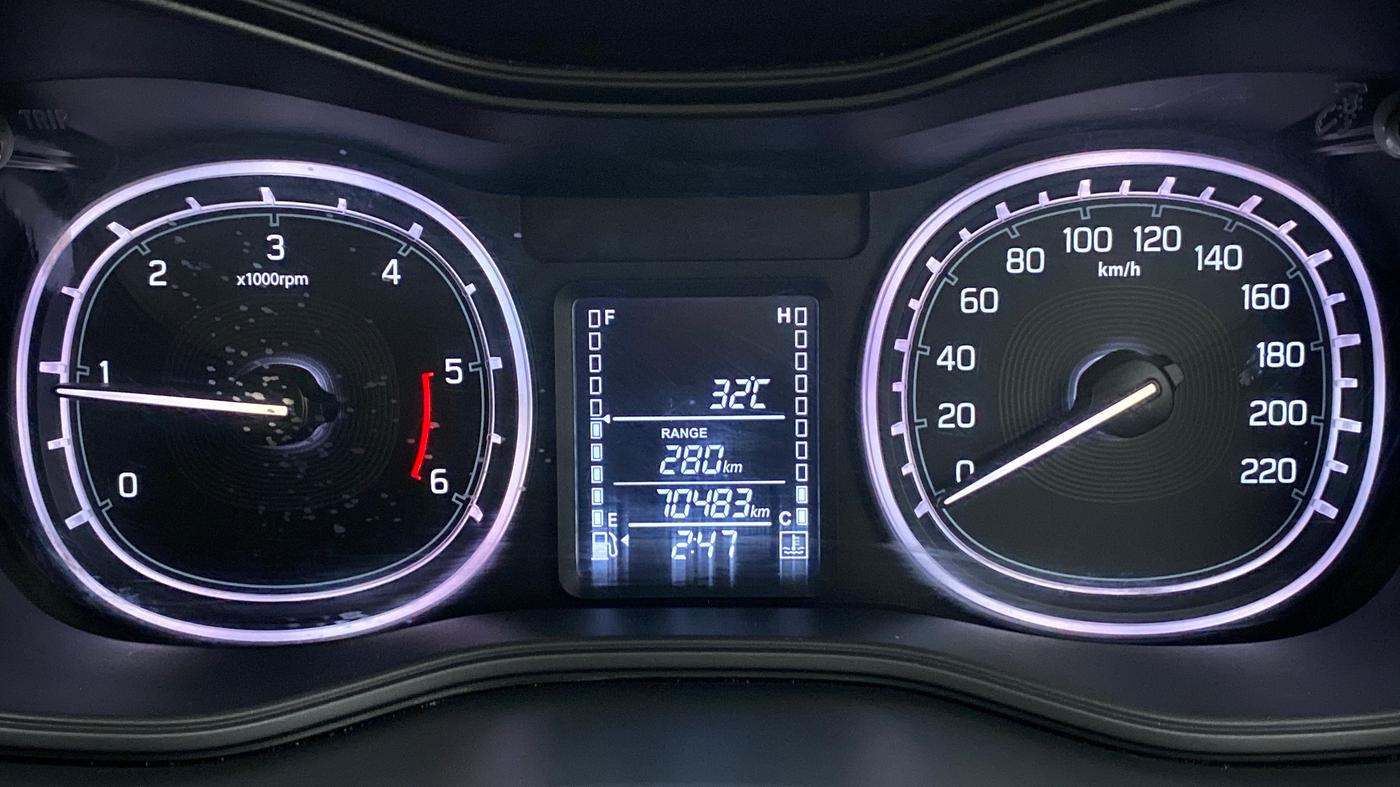 2017 Maruti Vitara Brezza ZDI, Diesel, Manual, 70,483 km, Odometer Image