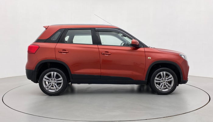 2017 Maruti Vitara Brezza ZDI, Diesel, Manual, 70,483 km, Right Side View