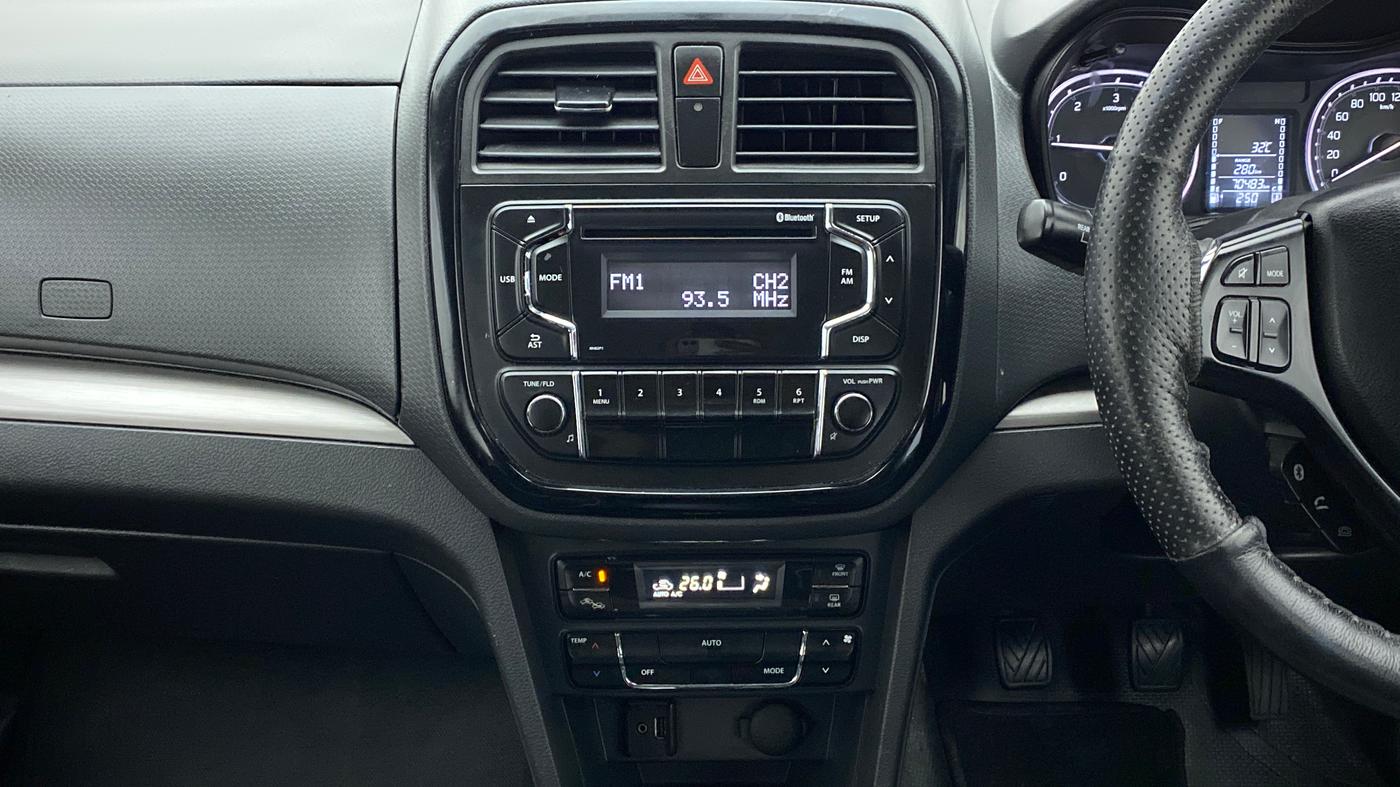 2017 Maruti Vitara Brezza ZDI, Diesel, Manual, 70,483 km, Air Conditioner