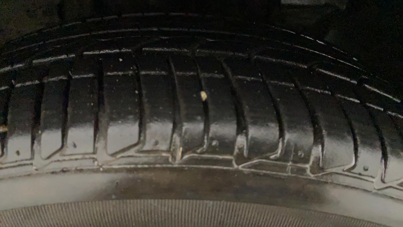 2022 Tata TIGOR XZA PLUS PETROL, Petrol, Automatic, 14,549 km, Right Front Tyre Tread
