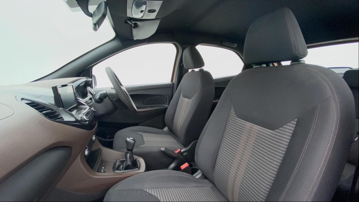 2019 Ford FREESTYLE TITANIUM 1.2 TI-VCT MT, Petrol, Manual, 20,497 km, Right Side Front Door Cabin