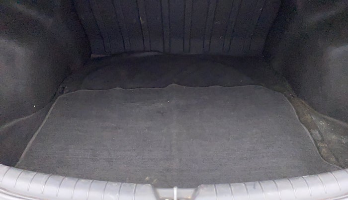2018 Hyundai Verna 1.6 SX VTVT (O), Petrol, Manual, 41,233 km, Boot Inside