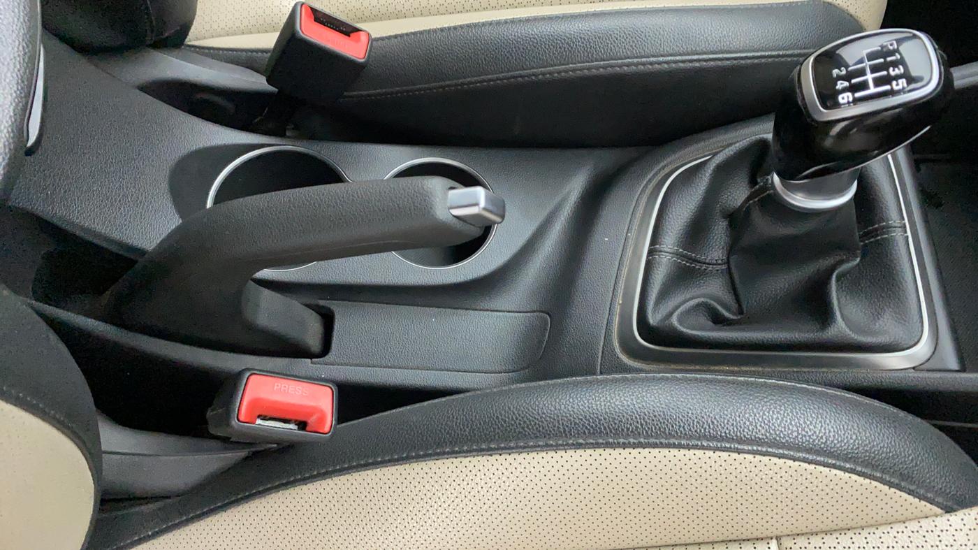 2018 Hyundai Verna 1.6 SX VTVT (O), Petrol, Manual, 41,233 km, Gear Lever