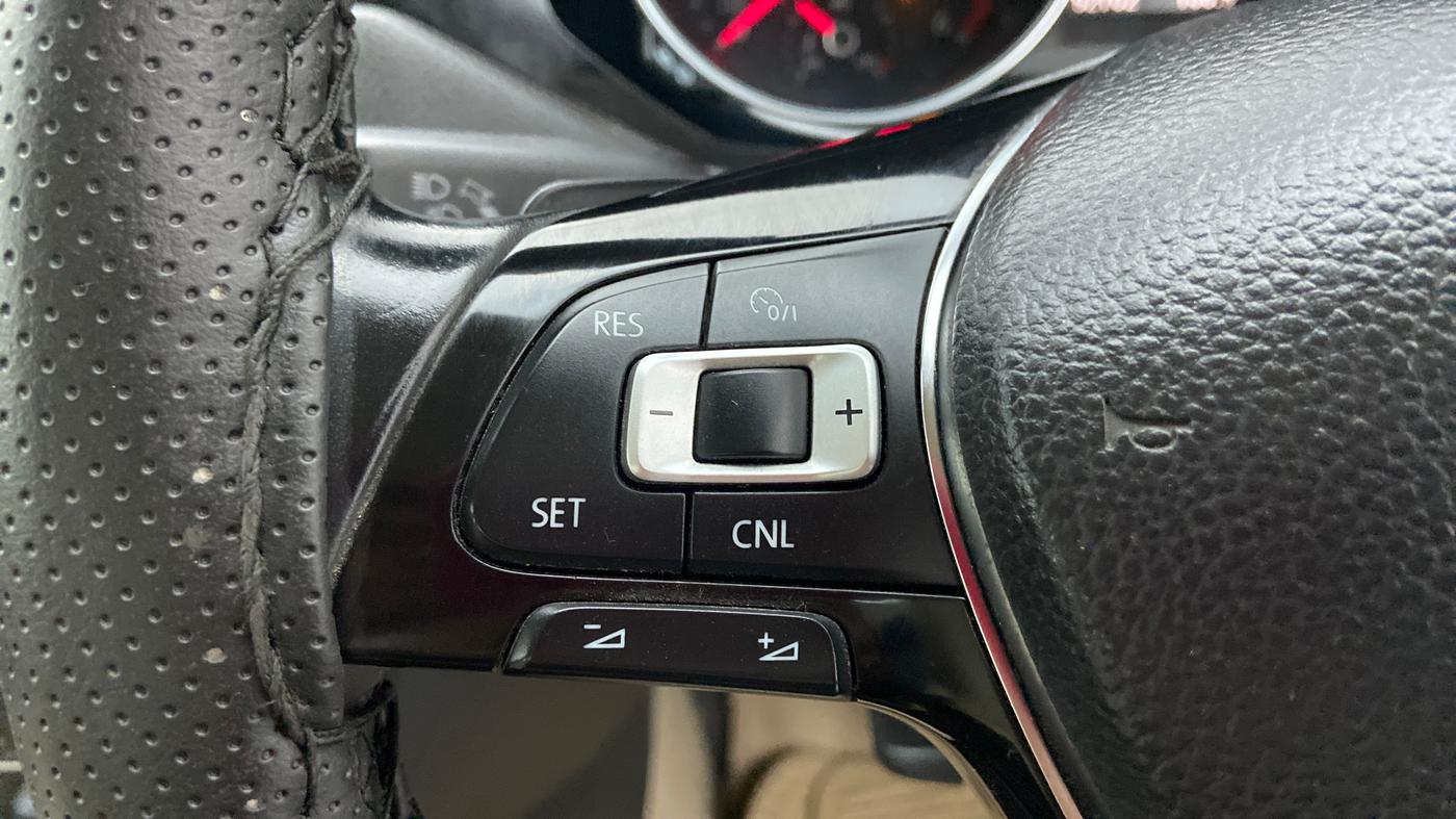 2015 Volkswagen Jetta HIGHLINE TDI AT, Diesel, Automatic, 93,455 km, Cruise Control