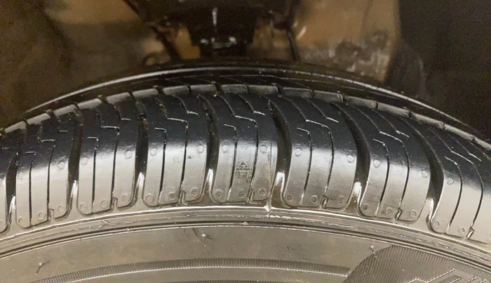 2019 Hyundai Elite i20 SPORTZ PLUS  1.2 CVT, Petrol, Automatic, 31,205 km, Right Front Tyre Tread