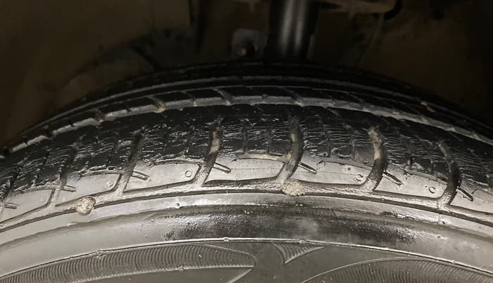 2016 Maruti Baleno ALPHA PETROL 1.2, Petrol, Manual, 57,722 km, Left Front Tyre Tread