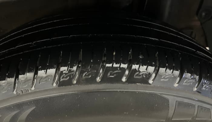2022 KIA SONET HTK 1.2, Petrol, Manual, 42,367 km, Left Rear Tyre Tread