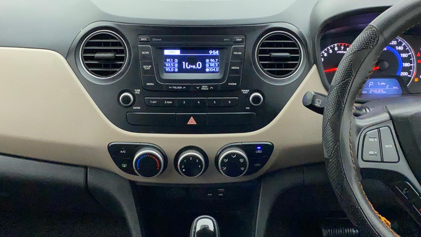 2016 Hyundai Grand i10 ASTA 1.2 KAPPA VTVT, Petrol, Manual, 24,689 km, Air Conditioner