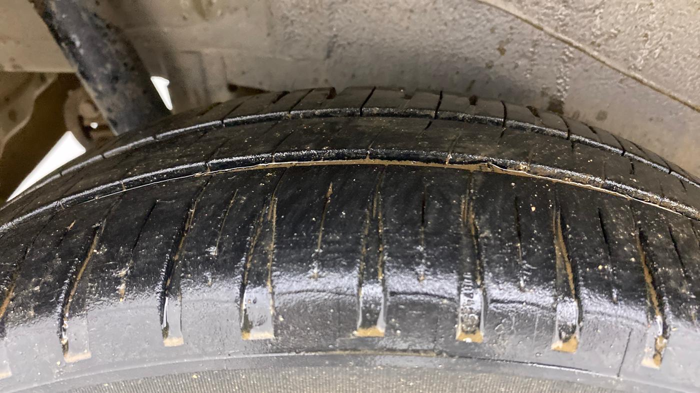 2013 Maruti Wagon R 1.0 VXI, Petrol, Manual, 64,628 km, Right Rear Tyre Tread